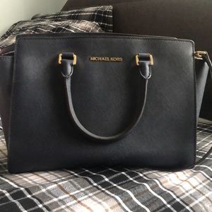 Michael Kors Large Selma bag